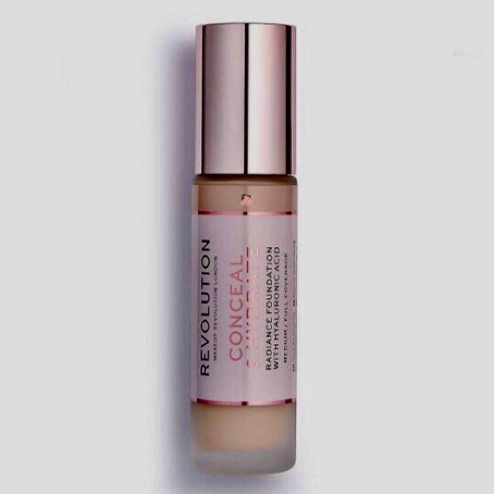 Makeup Revolution Conceal and Hydrate Radiance Foundation F10 - Picture 2 of 9